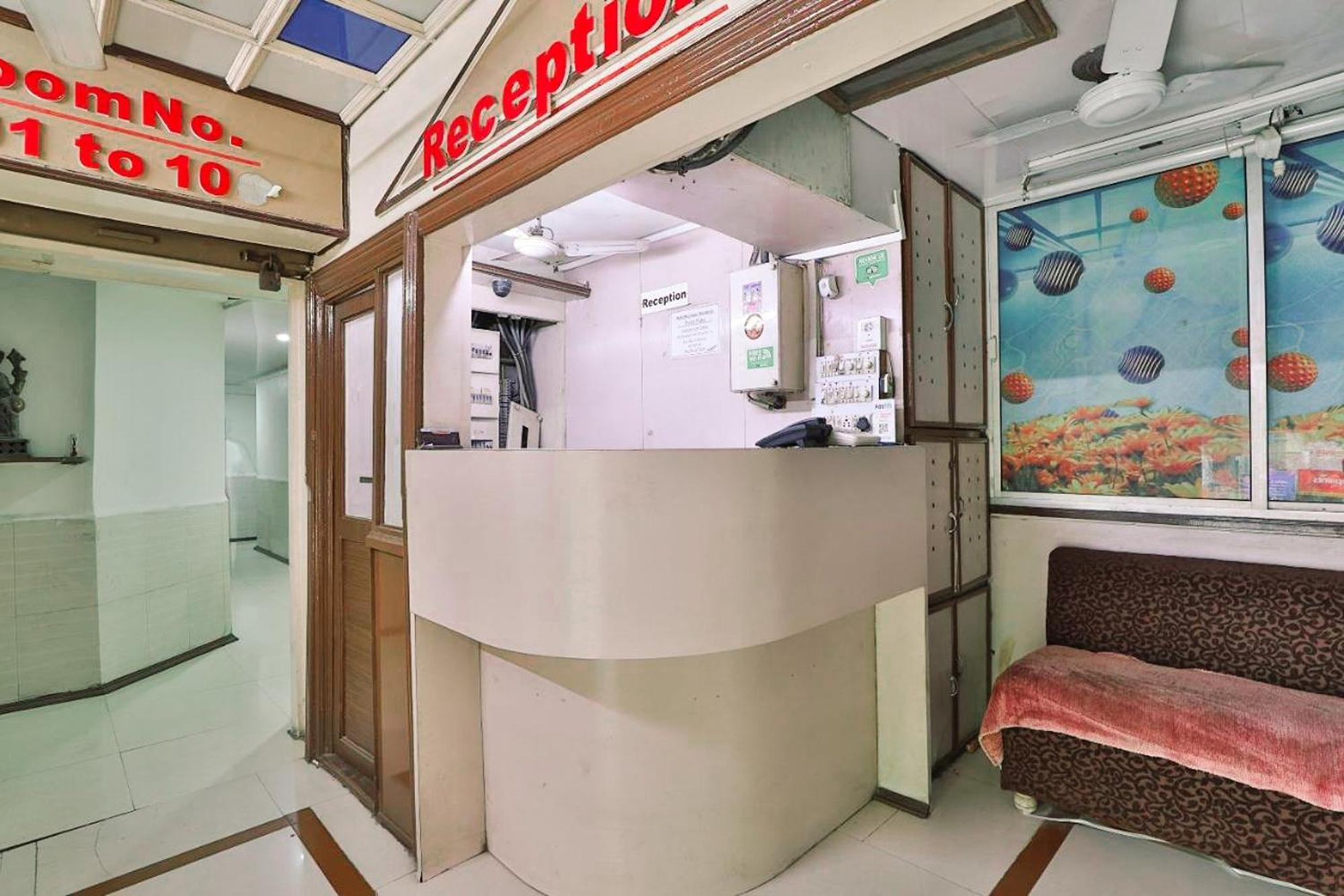 Hotel Maninagar Residency Watuwa 外观 照片