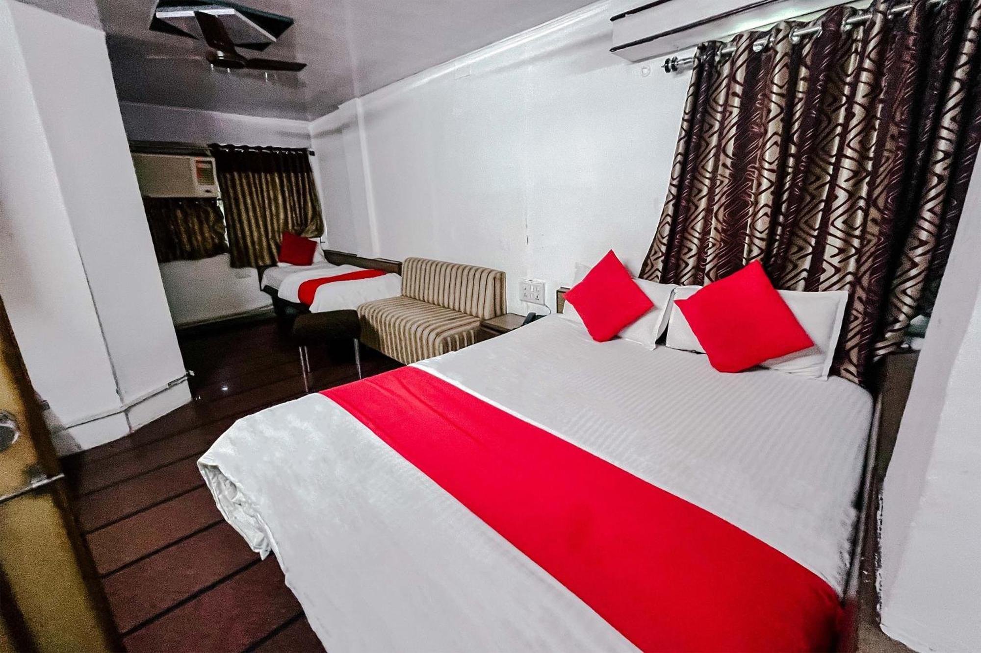 Hotel Maninagar Residency Watuwa 外观 照片